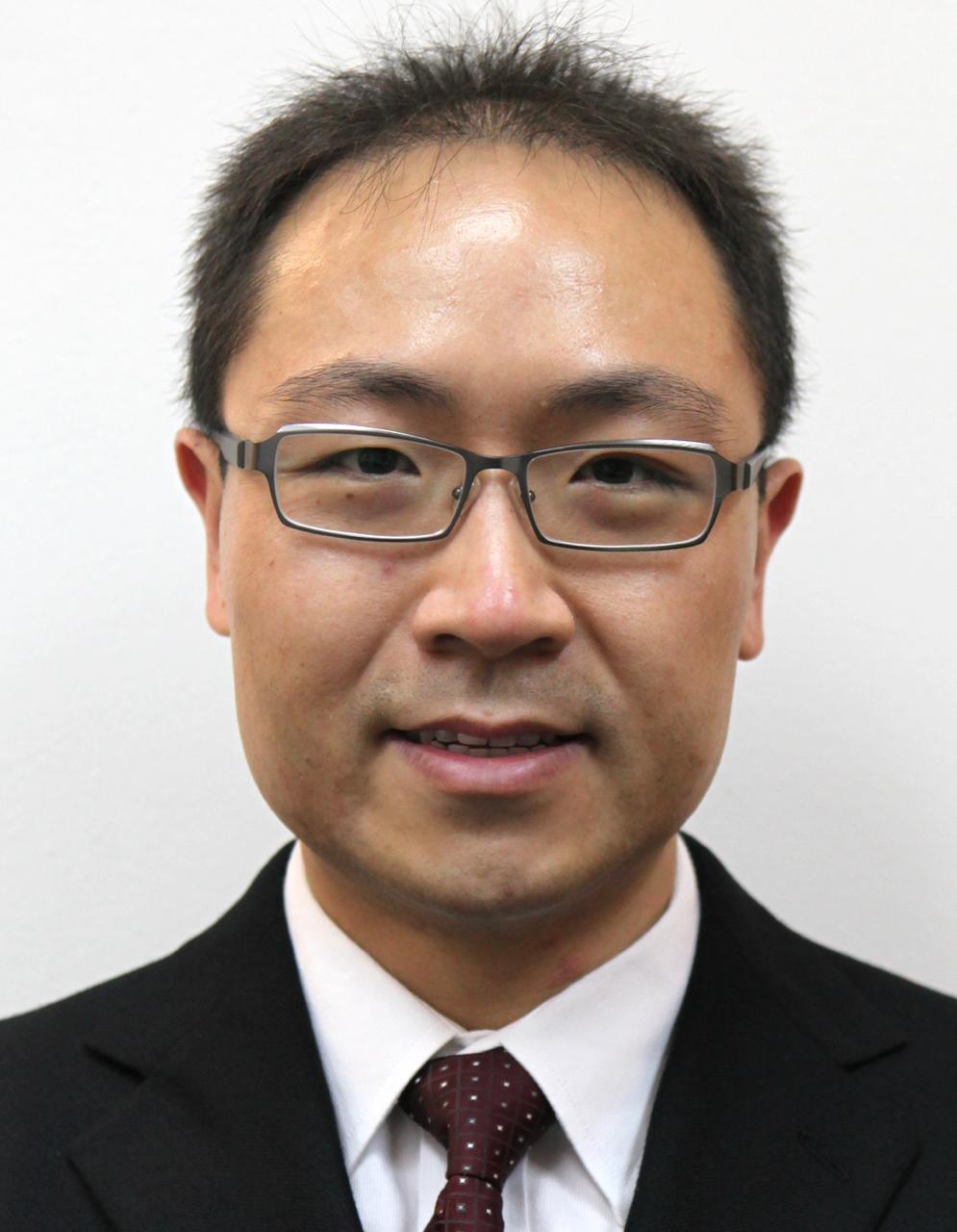 DR. YEO KHUNG YEO (SINGAPORE)